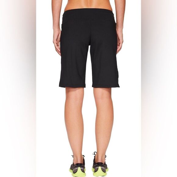 Brooks relax your run woman’s Bermuda shorts. Relaxed fit - Picture 8 of 8